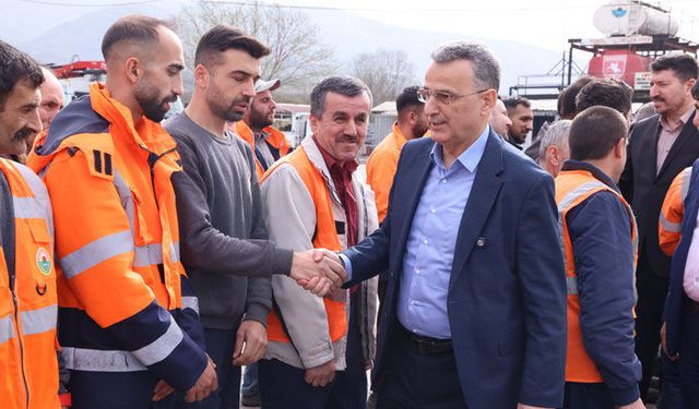 Kurnaz, personeline çifte bayram yaşattı