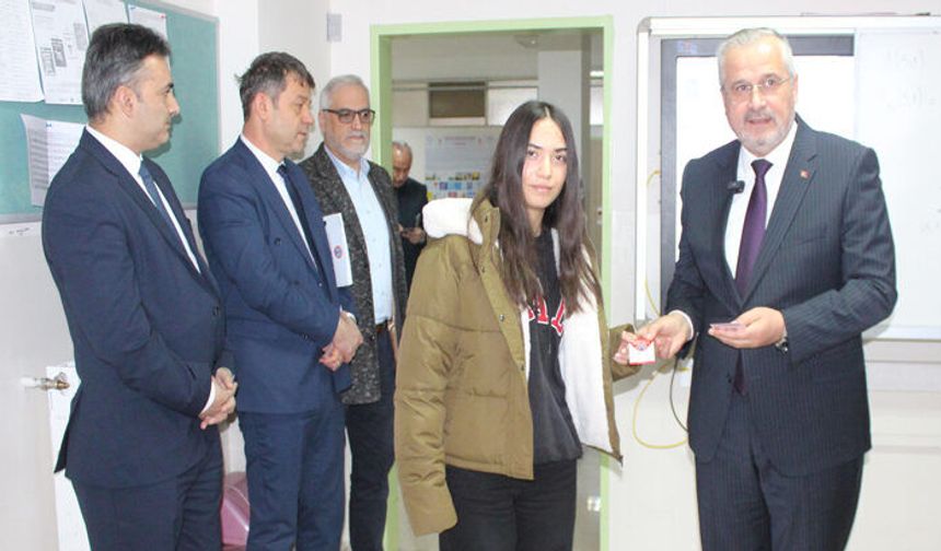 Bafra Belediyesi'nden 4 bin öğrenciye dijital kütüphane